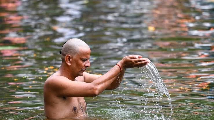 अपने पूर्वजों के प्रति सम्मान प्रकट करने का, उन्हें श्रद्धा अर्पित करने का अवसर है पितृपक्ष