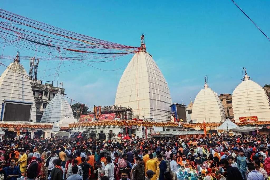 सावन की सोमवारी: भगवान शिव की भक्ति का पवित्र उत्सव