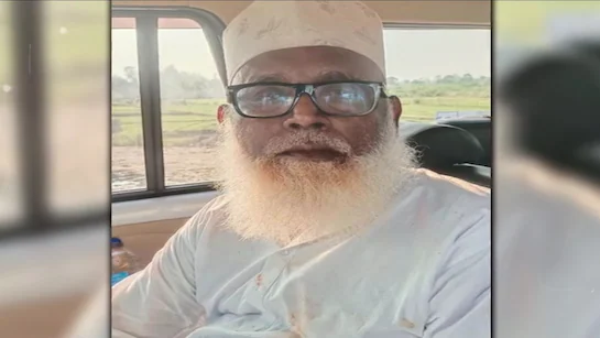 सड़कों पर अंगूठी और नग बेचने वाला एक शख्स कैसे बना 100 करोड़ रुपये की संपत्ति का मालिक