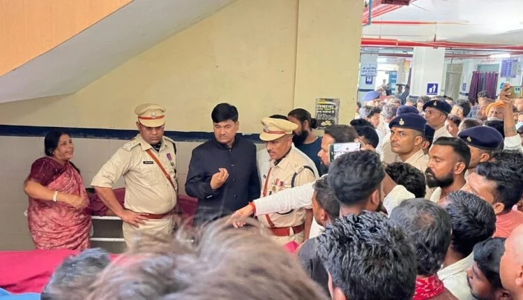 गढ़वा में बड़ा हादसा: निर्माणाधीन सेप्टिक टैंक में दम घुटने से चार लोगों की मौत, तीन सगे भाई शामिल