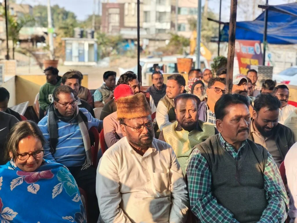 सरस्वती पूजा के मद्देनज़र पचंबा थाना में शांति समिति की बैठक 